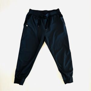 Senita Athletics Easy Going Joggers in Black Size Medium
